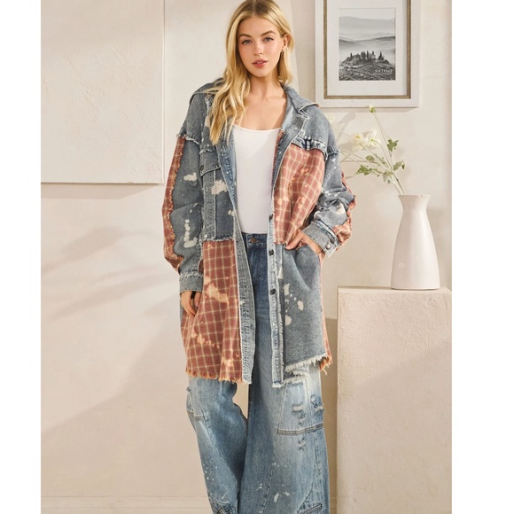 Oli & Hali Medium Wash Bleached Dyed Plaid Print Hoodie Denim jacket Shacket - Picture 6 of 7